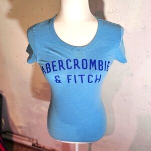 Vintage Women's Abercrombie & Fitch shirt